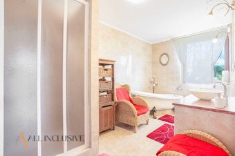 ALL INCLUSIVE | NA PREDAJ NADŠTANDARDNÝ 9-IZBOVÝ RD, DUNAJSK - 14