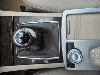 Mercedes-Benz C trieda Sedan 180 K Elegance - 14