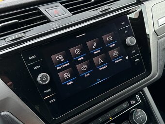 Volkswagen Touran 2.0 TDi - 14