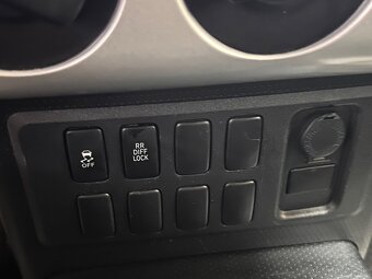 Toyota FJ Cruiser - 14