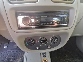 Predám Renault Thalia 1.2 2006 - 14