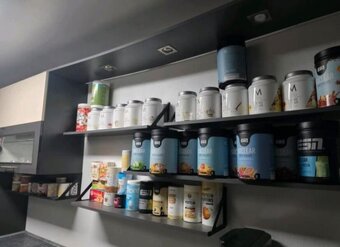 Moderní lesklá linka s vestavěnými spotřebiči,5864 - 14