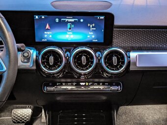 Mercedes-Benz GLB 200d 100kW A/T, 7-miestne, v záruke - 14