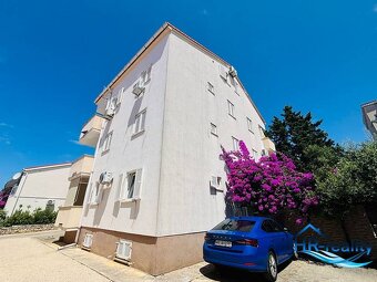 ☀NOVALJA (HR) -  2-izbový apartmán 45 m2 s terasou v 2.rade  - 14