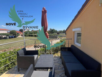 Dom s výhľadom na more 2x apartmán v Chorvátsku - Vir - 14