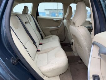 Volvo XC60 2.4D AWD Nová STK - 14