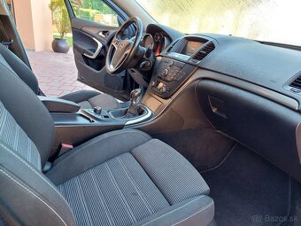 OPEL INSIGNIA SPORTS TOURER - 14