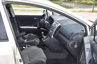 Toyota Corolla Verso 2.0 D-4D Base - 14