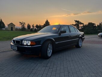 BMW e38 730i V8 - 14