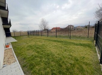 NA PREDAJ: 2 - IZBOVÝ APARTMÁN S PREDZÁHRADKOU, STUPAVA, - 14