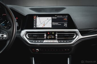 BMW 330e Touring xDrive MOZNY ODPOCET - 14