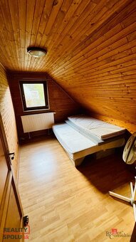 Jedinečné pozemky s domom, garážou a budovou v nádhernej lok - 14