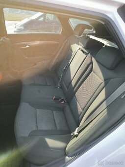 Hyundai i40 CW 1,7 CRDi/ 104 kW - 14