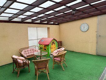 Rodinný dom 4.izbový + viničný domček s pozemkom - 14