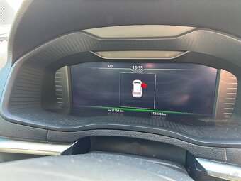 SKODA KARQK 2019 4x4 - 14