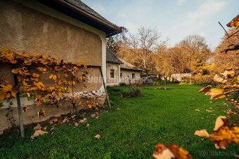 PREDAJ: Rodinný dom so záhradou, hospodárskymi stavbami a pô - 14
