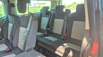 Ford Tourneo Custom 2.2 TDCi 155k Titanium L2H1 - 14