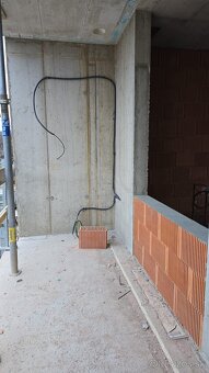 Partia elektrikárov hľadá prácu v Nemecku - 14