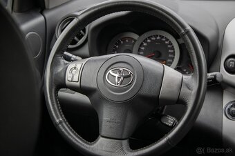 Toyota RAV4 2.2 D-4D - 14