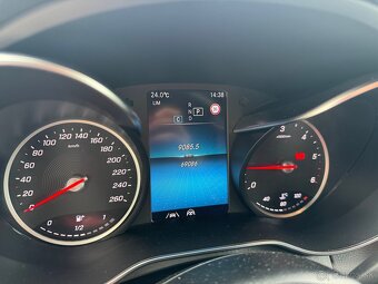 Mercedes-Benz GLC 300d 4Matic - 14
