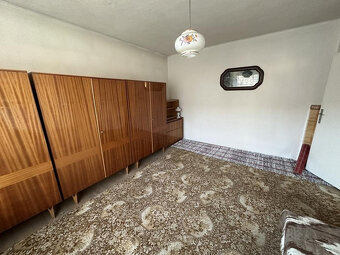 Ponúkame na predaj starší bungalov v Brusne - 14