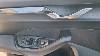Škoda Octavia Combi 2,0 TDi Ambition + 85KW M6 Virtual Cocpi - 14