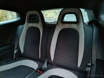 Volkswagen Scirocco R 265PS rok 2012, manuál - 14