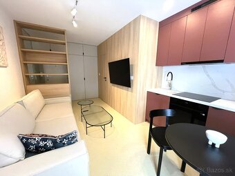 Prenájom Garsónka s balkónom - Žilina-centrum Hliny IV - 14