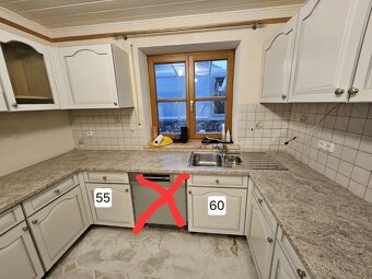 Masívna kuchynská linka z Nemecka so spotrebičmi - 14