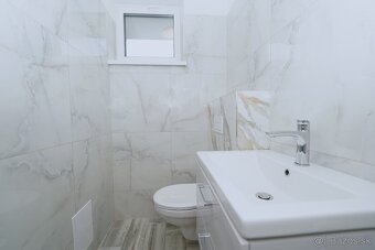 RODINNÝ DOM - KALINKOVO, BUNGALOV-NOVOSTAVBA, 534m2 POZEMOK - 14