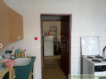 Zachovalý  bývalý  mlyn na väčšom pozemku v obci Modrovka - 14