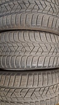 ZIMNÉ 215/55 R17 DUNLOP CONTINENTAL a PIRELLI - OD 15,-€/kus - 14