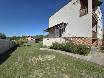 Predáme rodinný dom s pekným pozemkom v Kamenici nad Hronom. - 14