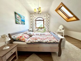 Exkluzívne bývanie na troch poschodiach s veľkou záhradou a  - 14