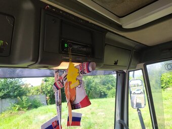 Iveco 120E18 špeciálne odťahové vozidlo 4 L Nafta 100 kW - 14