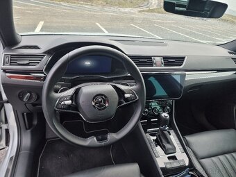 Škoda Superb 2.0 TSI 4x4 Laurin & Klement (2023) - 14