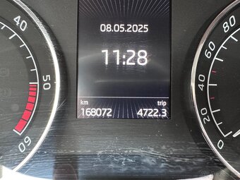 PREDÁM ŠKODA SUPERB 2.0TDI 4x4 140kw - 14
