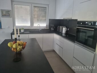 CHORVATSKO 🍁 JESENNÁ AKCIA REKREAČNÝ DOM S BAZÉNOM, 120 m - 14