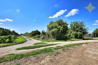 Na predaj stavebný pozemok v Bezenye - 14