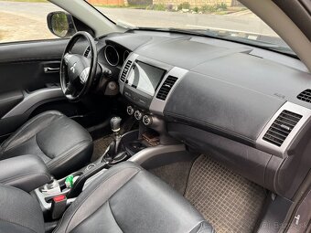 Mitsubishi Outlander II- AWD - 14