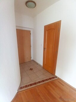 Na prenájom 4-izbový byt na Drotárskej ceste s garážou - 14
