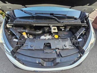 RENAULT TRAFIC  97.700 km - 14