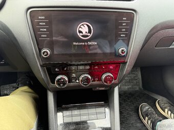 Škoda Octavia Combi 2.0 TDI DSG 110kw - 14