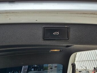 ŠKODA SUPERB COMBI 2.0 TDI 125KW DSG 2014 - 14