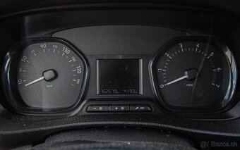 Peugeot Traveller 2.0 BlueHDi Long 8miestne 110kW M6 - 14