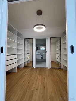 Luxusná vila (200 m2) na prenájom - 14