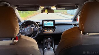 Toyota Corolla  hatchback 1.8 hybrid - 14