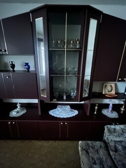 Predám sedačku, 2 kreslá, 2 taburetky - 14