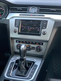 Volkswagen Passat - 14