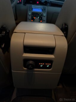 Volvo V70 D5 Automat - 14